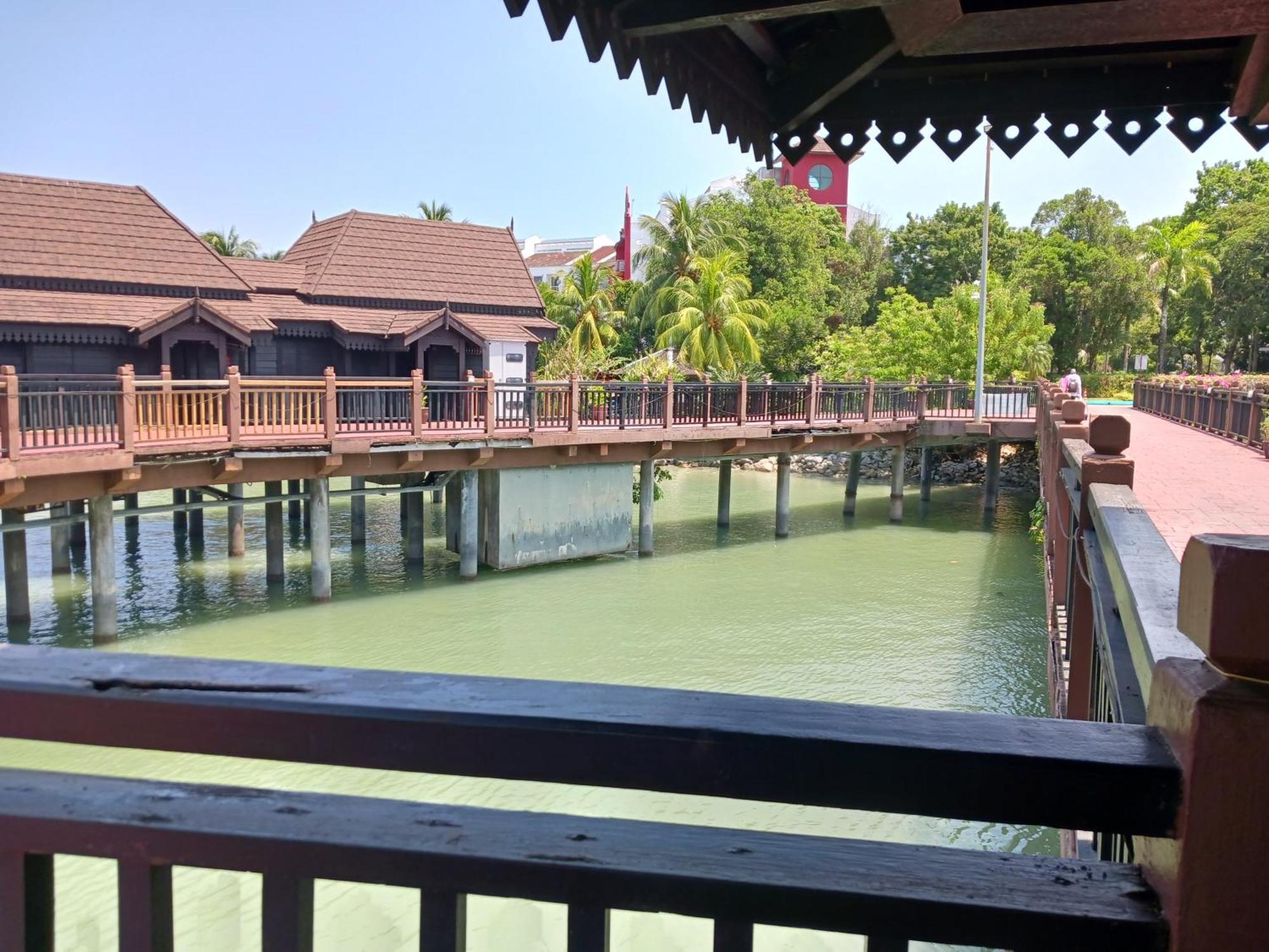 The Green Lagoon 珍南海滩 外观 照片